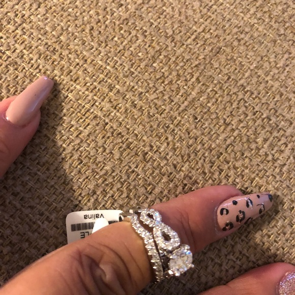 NWT Valina Sample Wedding Ring Set size 6 1/4 6.25 - Picture 2 of 8